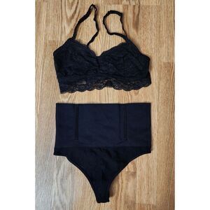 VS Pink Bralett Women's Size Medium Black Lace Camisole Spaghetti Straps